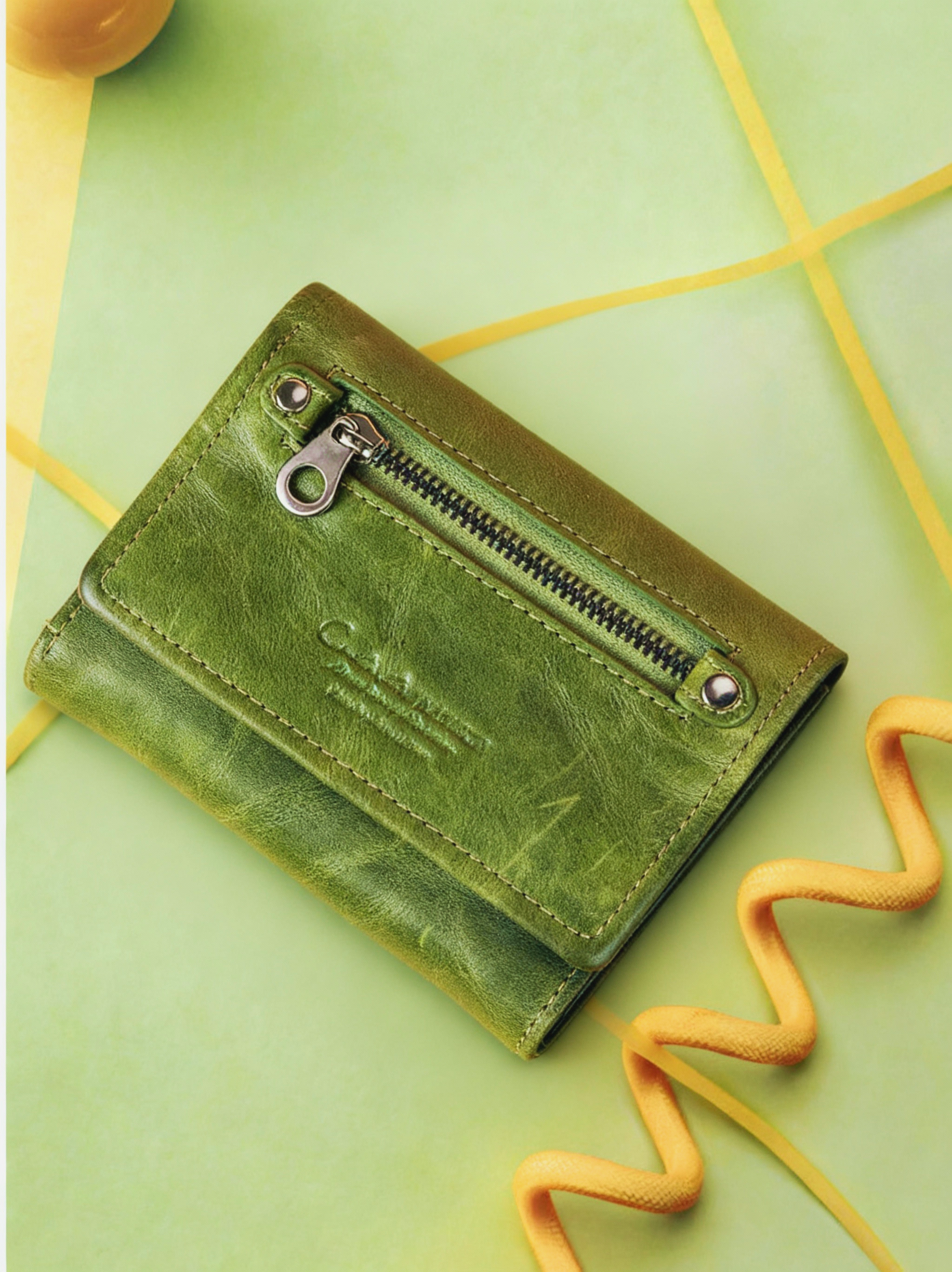 SKU: единый визуальный стиль